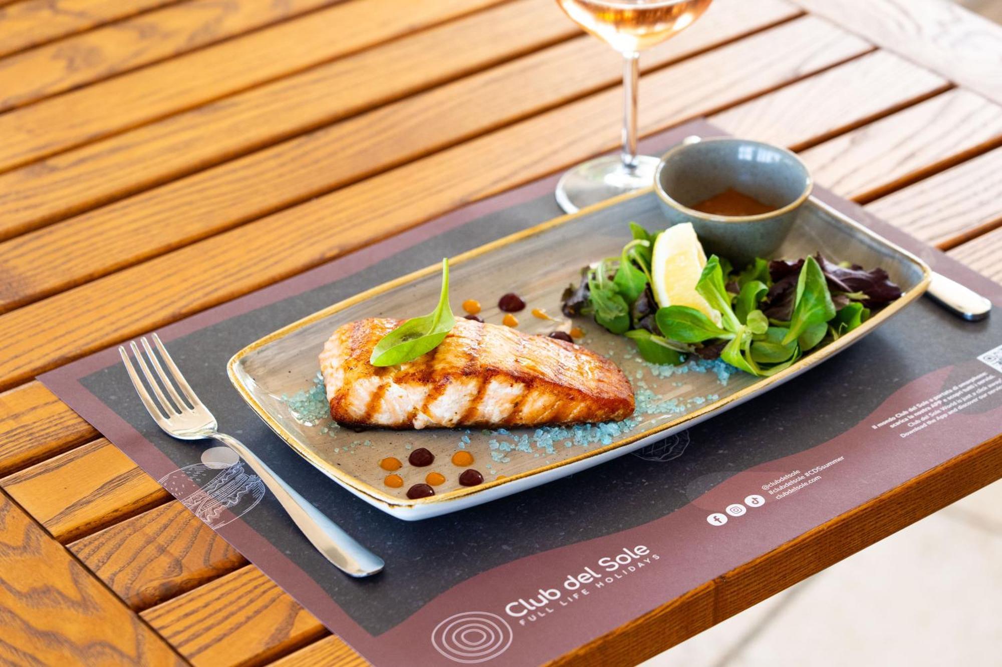 Club Del Sole Pini Boutique Resort プンタ・マリーナ エクステリア 写真